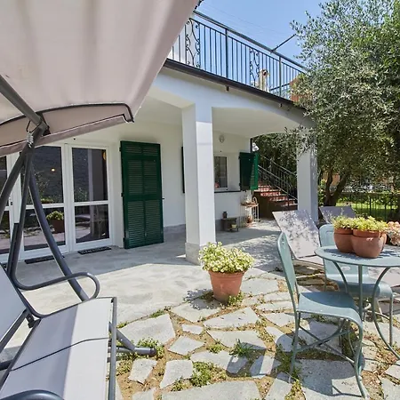 Melograno Finalborgo * فينالي ليغوري